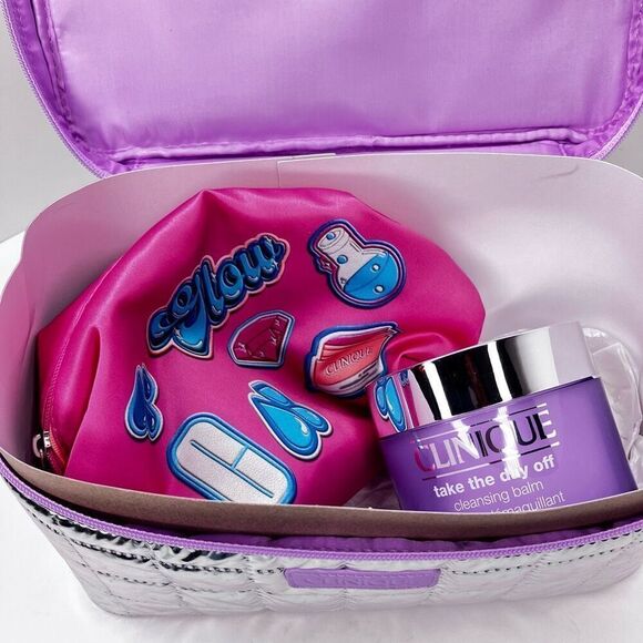 Set of (2) Clinique makeup bags & Take The Day Off 8.5 oz makeup remover - Picture 6 of 6